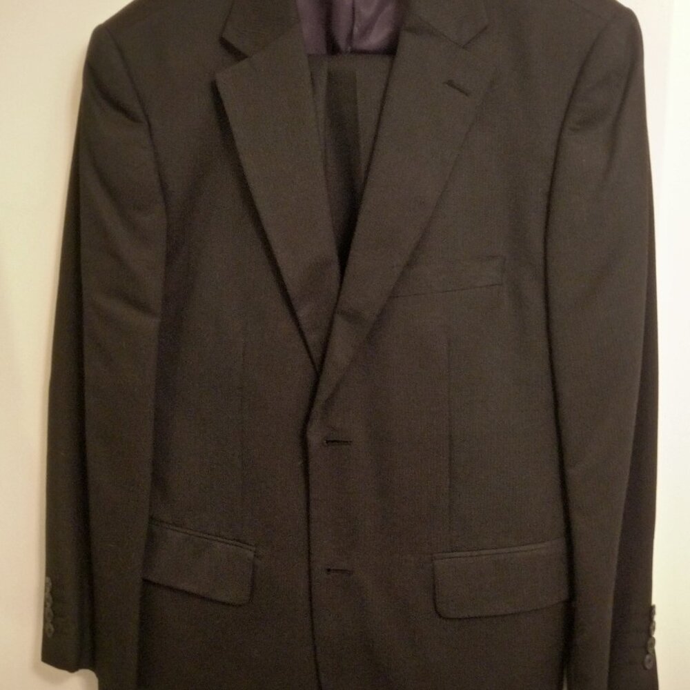 Distinction Men's Wool-blend Suit